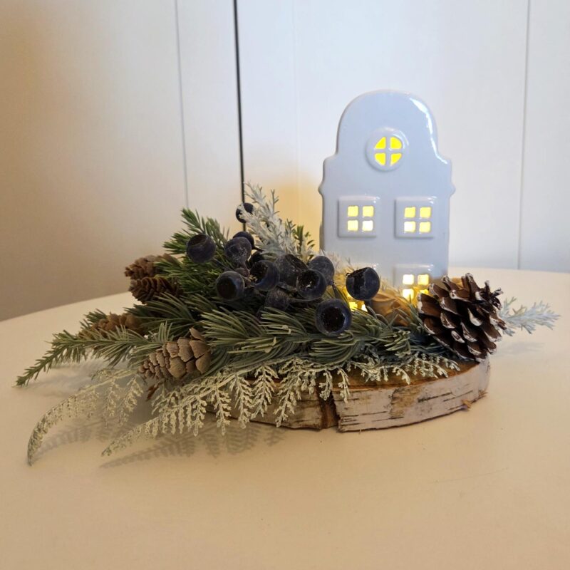 Zimowa kamieniczka na plastrze brzozy I - lampion