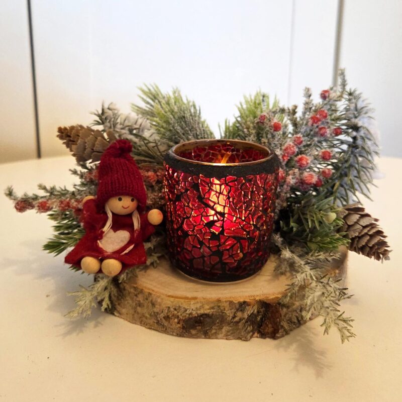 Czerwony mozaikowy świąteczny lampion