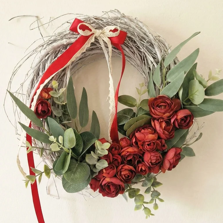 Wianek wiklinowy 'Czerwona pasja'