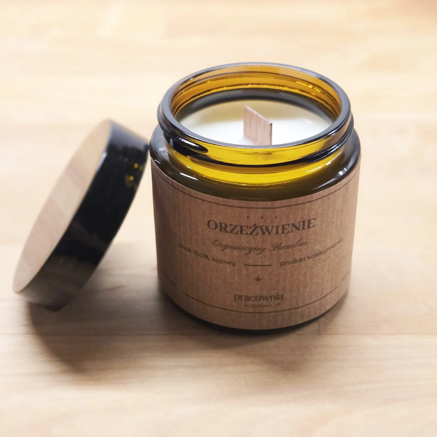 Orzeźwienie / organiczny bambus - świeca sojowa w ciemnym szkle